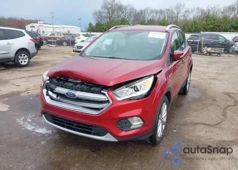 2017 Ford Escape Titanium из США, поврежденный, VIN 1FMCU0JD2HUA92876